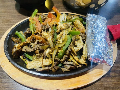 El Cactus Mexican Grille photo 9